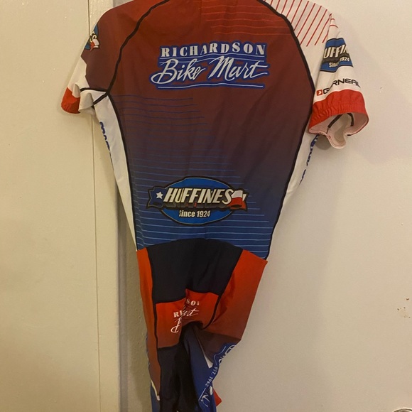LG skin suit.  Never worn. - Picture 5 of 5